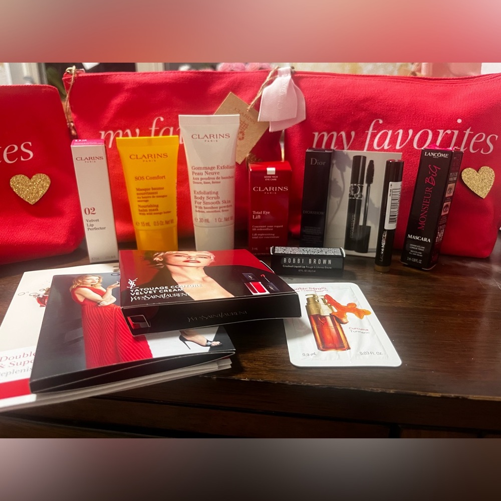 clarins bag for $25